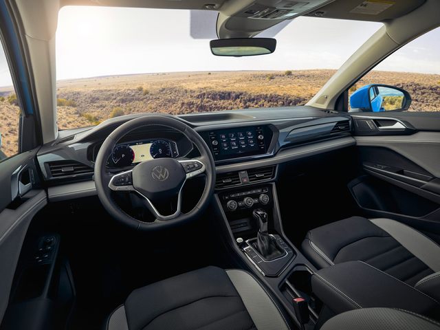 2022 Volkswagen Taos (4).jpg