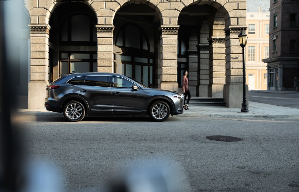2019-Mazda-CX9-GrandTouring-SUV-L02 (2).png