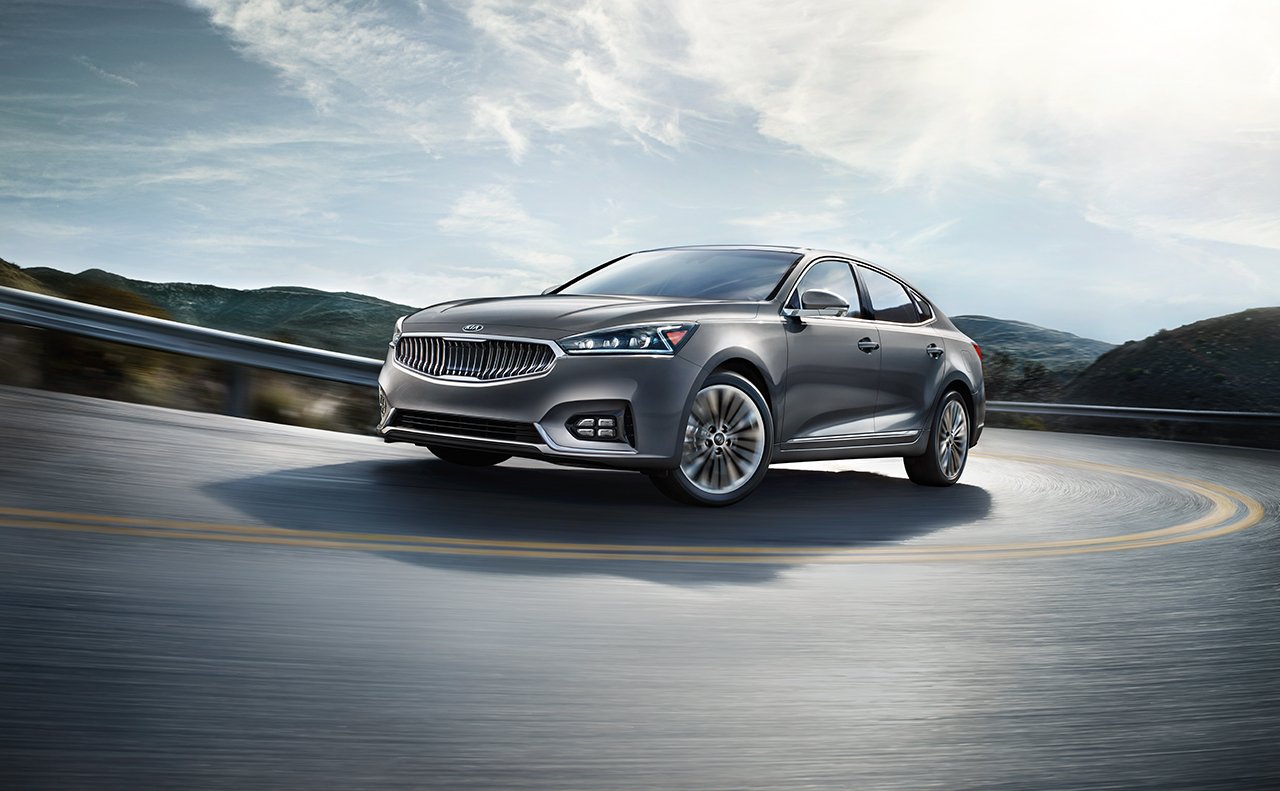 gallery_cadenza_2017_exterior_action_shot--kia-1280x-jpg.jpg