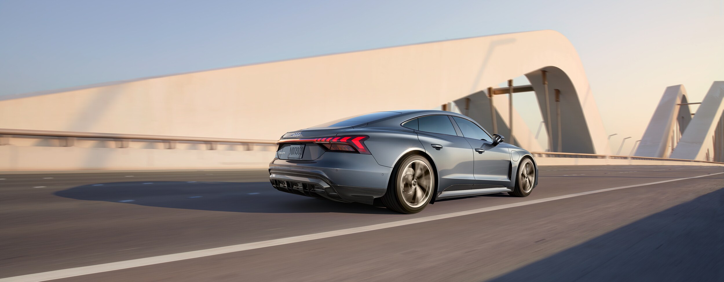 2021-Audi-etronGT-Base-Prestige