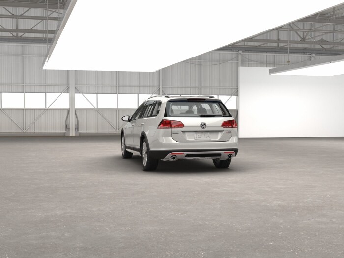 2017-Volkswagen-Alltrack-S-Rear (700x525).jpg