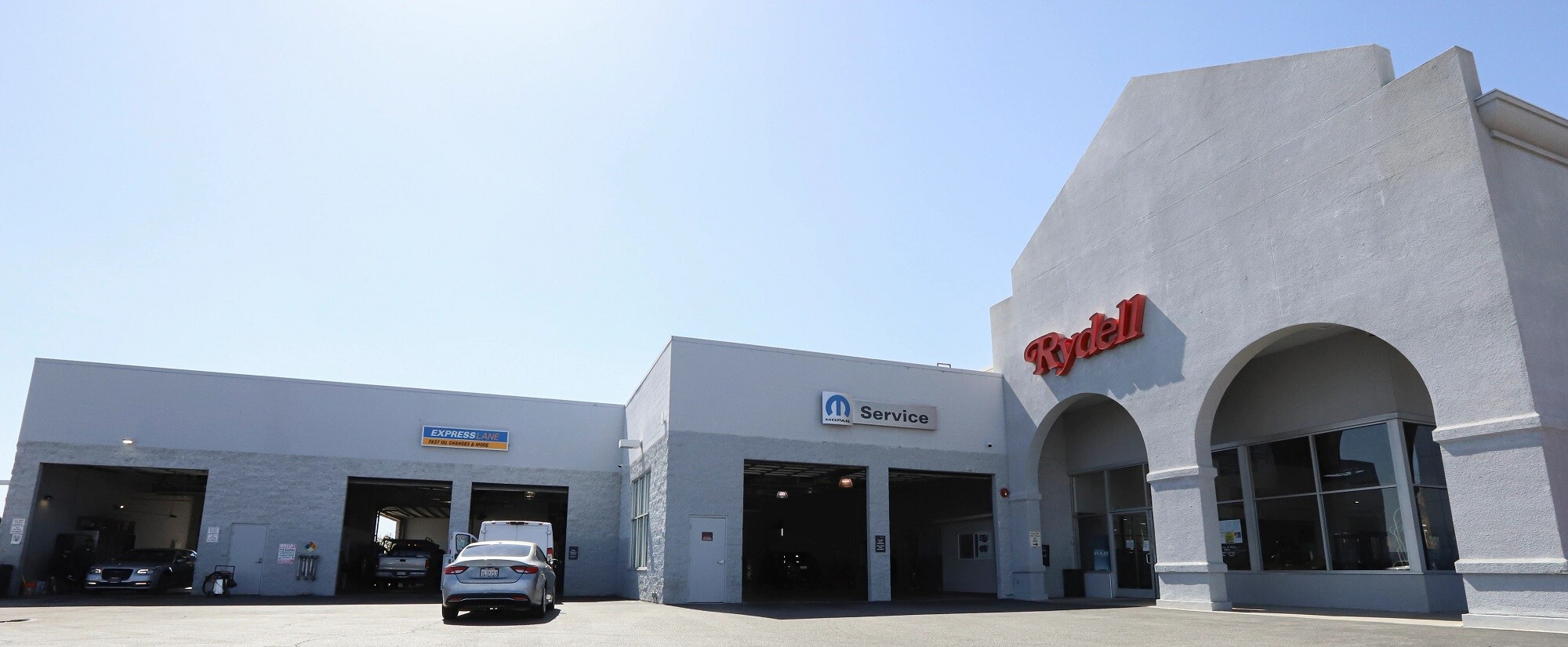 Service Department at Rydell Chrysler Dodge Jeep Ram
