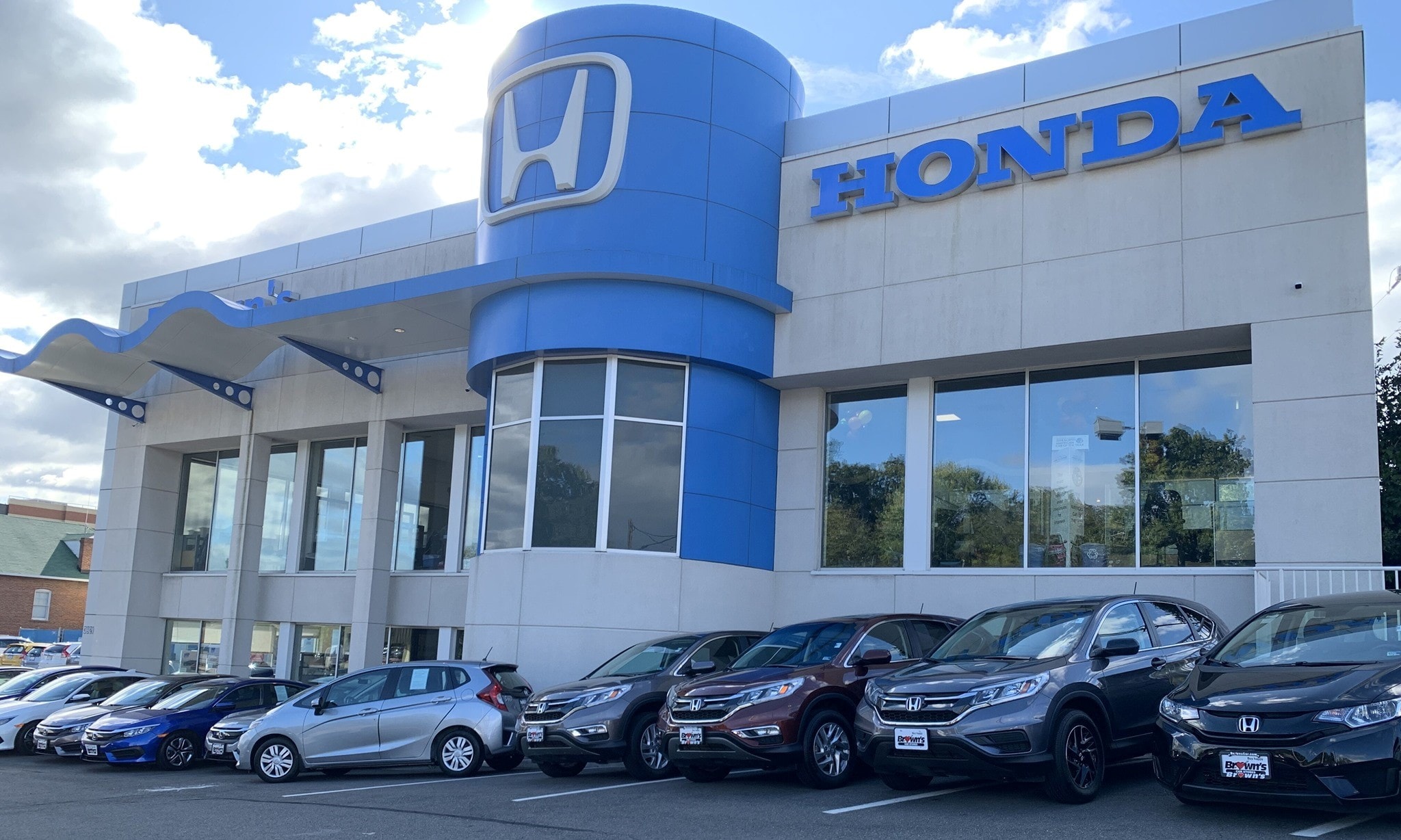 Safford Brown Honda Arlington_2.jpg