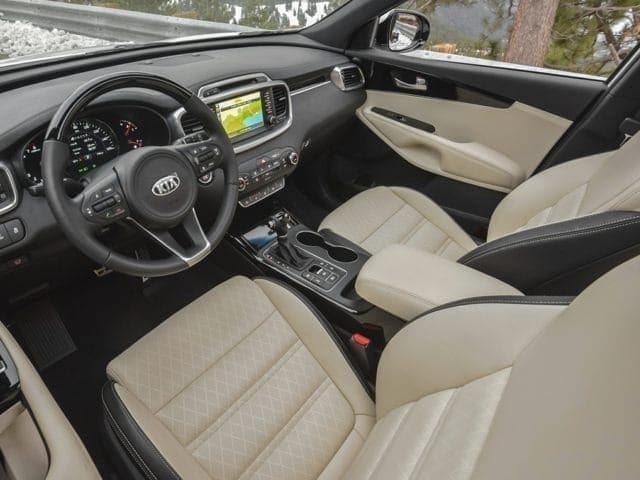 kia sorento interior.jpg