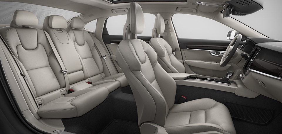 S90_L_Momentum_Leather_Embossed_CN_UA00.jpg