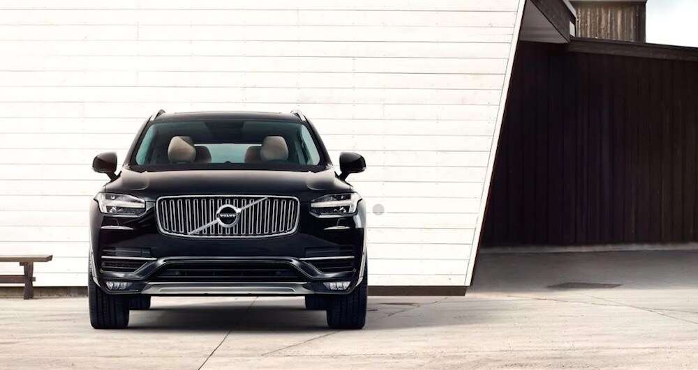 Volvo XC90 Front.jpg