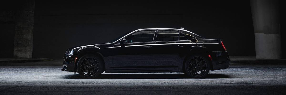 Chrysler 300 Sedan.jpg