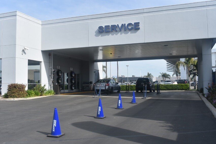 service enterence.jpg