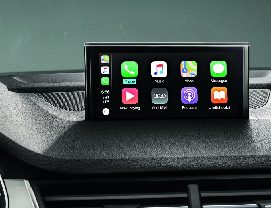 2019 Audi Q7 front technology pannel