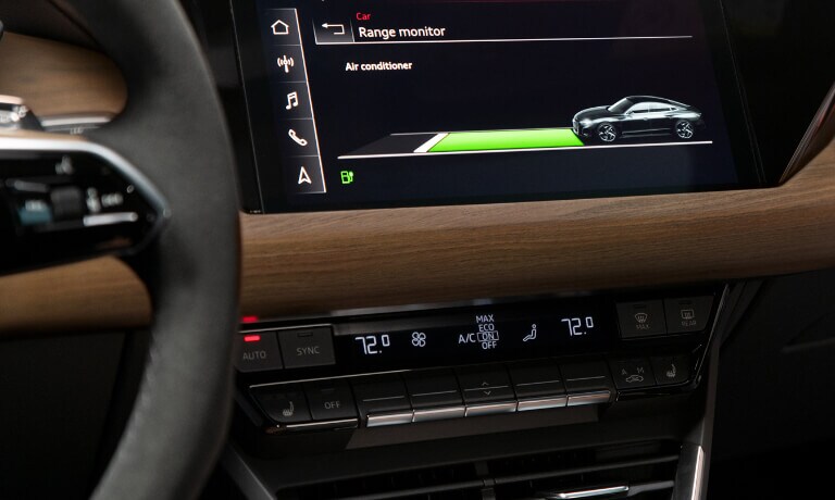 2023 Audi e-tron GT interior infotainment