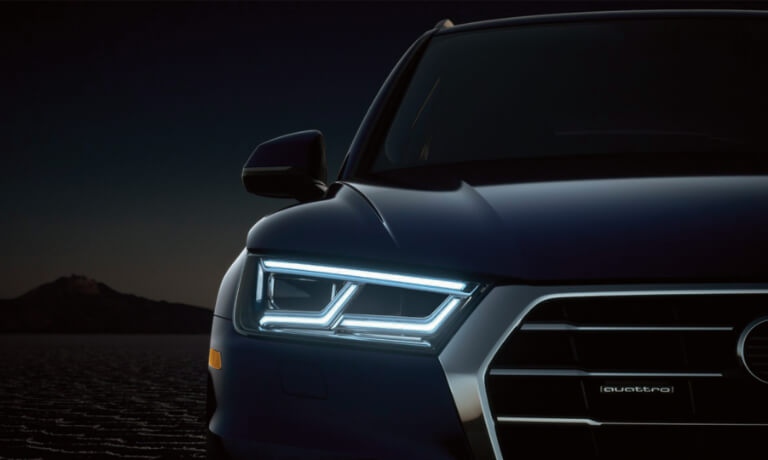 2020 Audi Q5 headlight