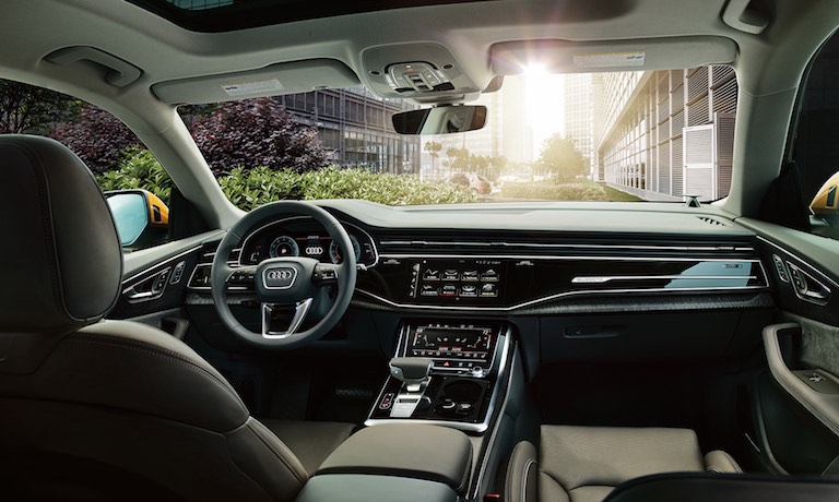 2020 Audi Q8 Interior & Exterior Design