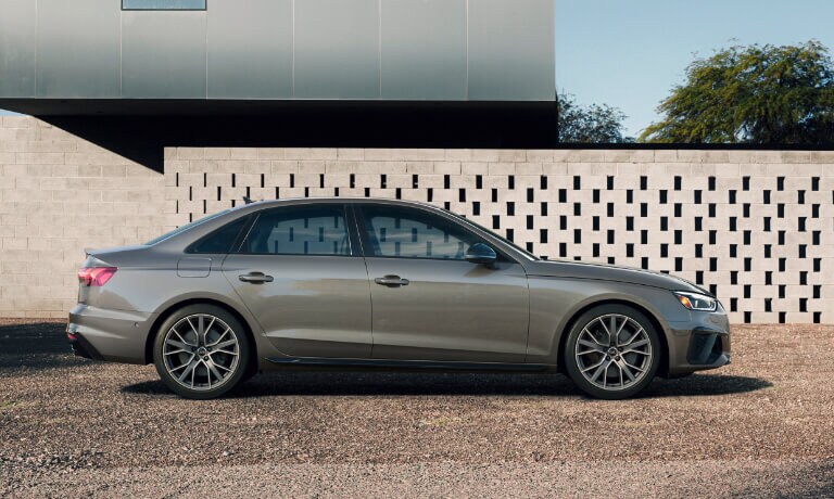 2023 Audi S4 exterior house