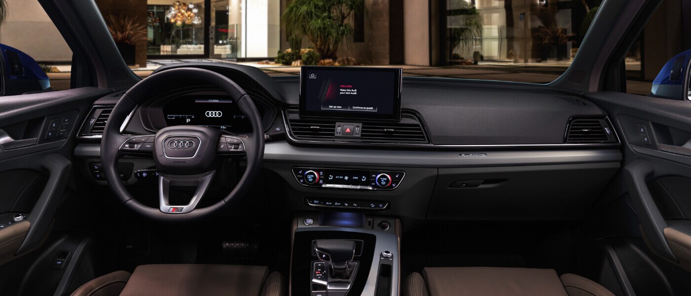 2025 Audi Q5 Interior Front Seat View
