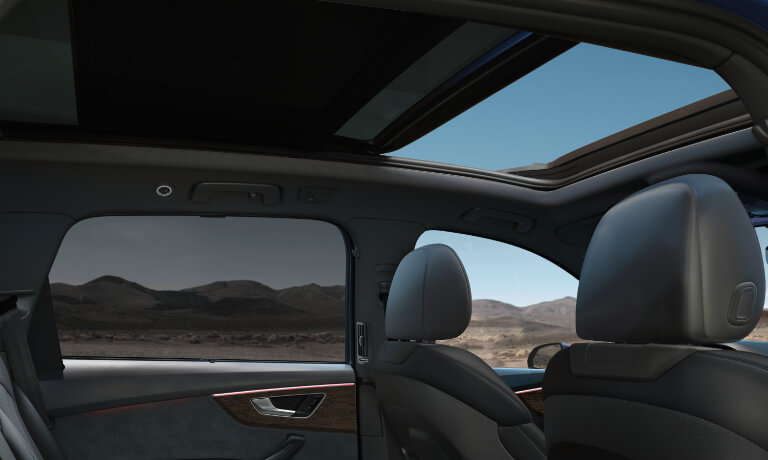 2020 Audi Q7 interior sunroof shot