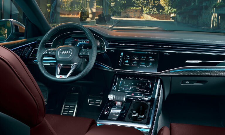 2023 Audi SQ8 interior front