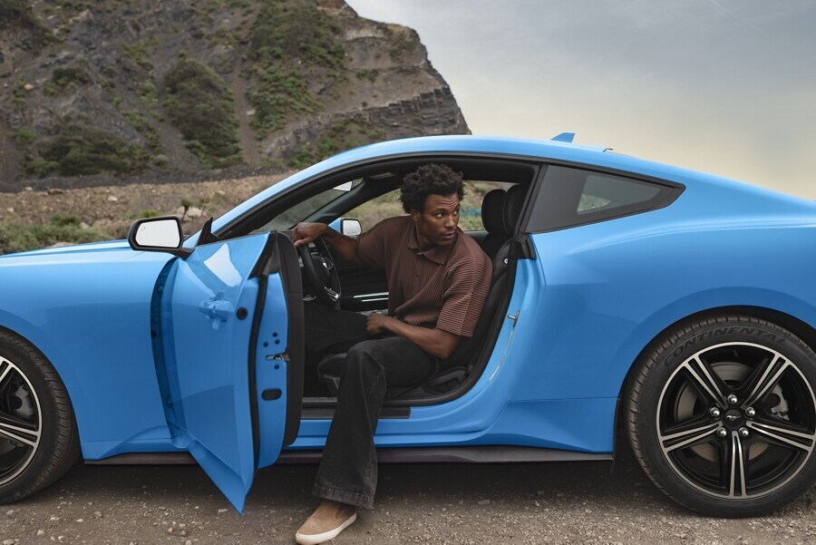 2025%20Ford%20Mustang%20Blue.png