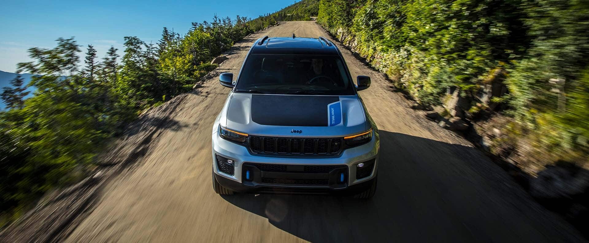 2025-jeep-grand-cherokee.png