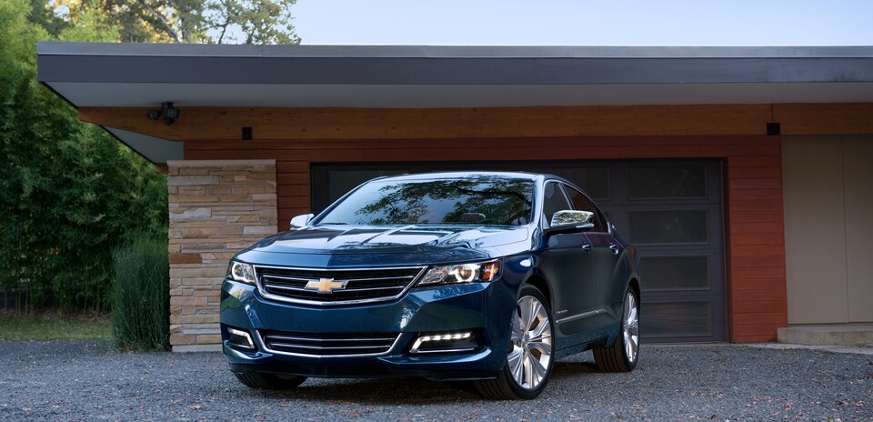 2019-Chevrolet-Impala-Premier-Sedan-L01.png