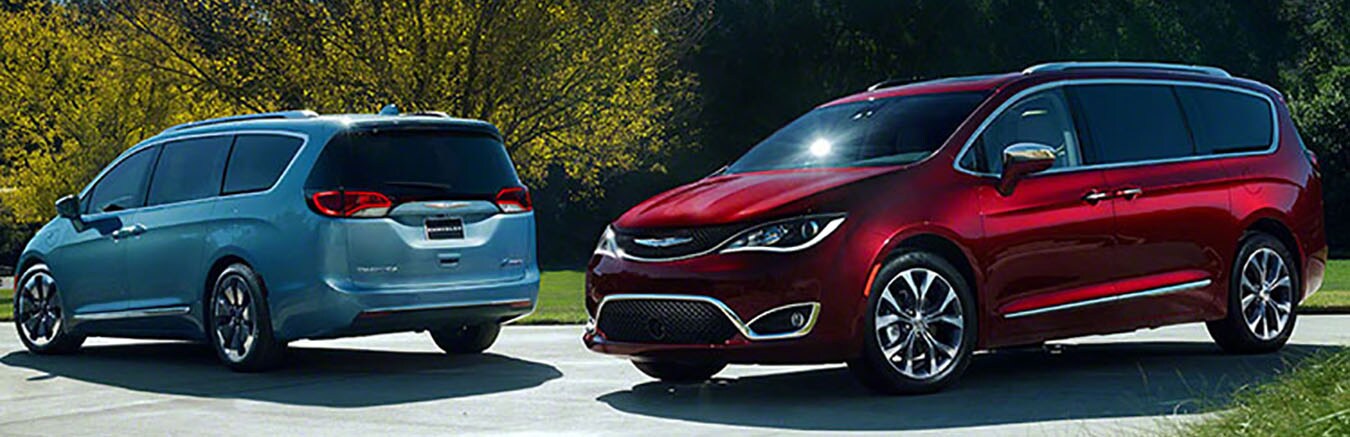 2017 Chrysler Pacifica.jpg