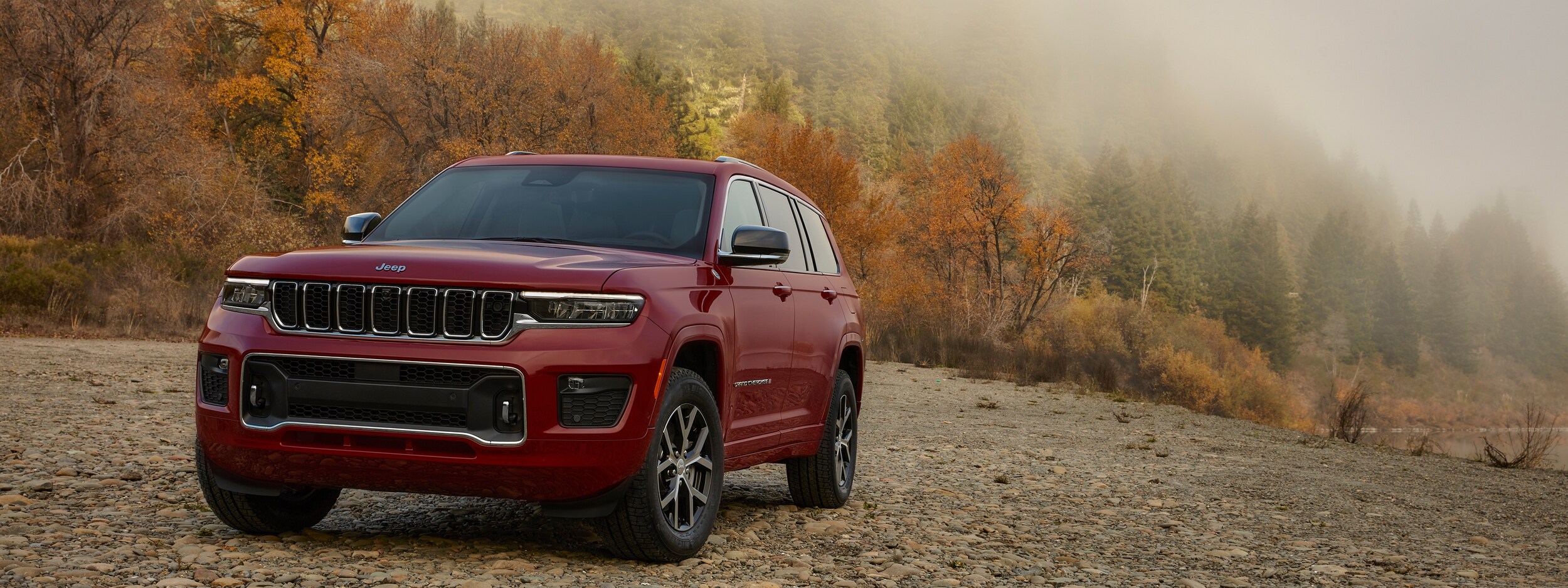 2021-Jeep-GrandCherokeeL-Limited-SUV-L09.jpeg