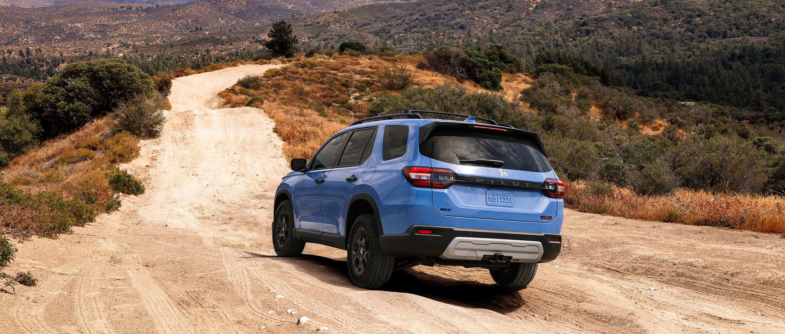 2025-Honda-Pilot-TrailSport-SUV-L02.jpg