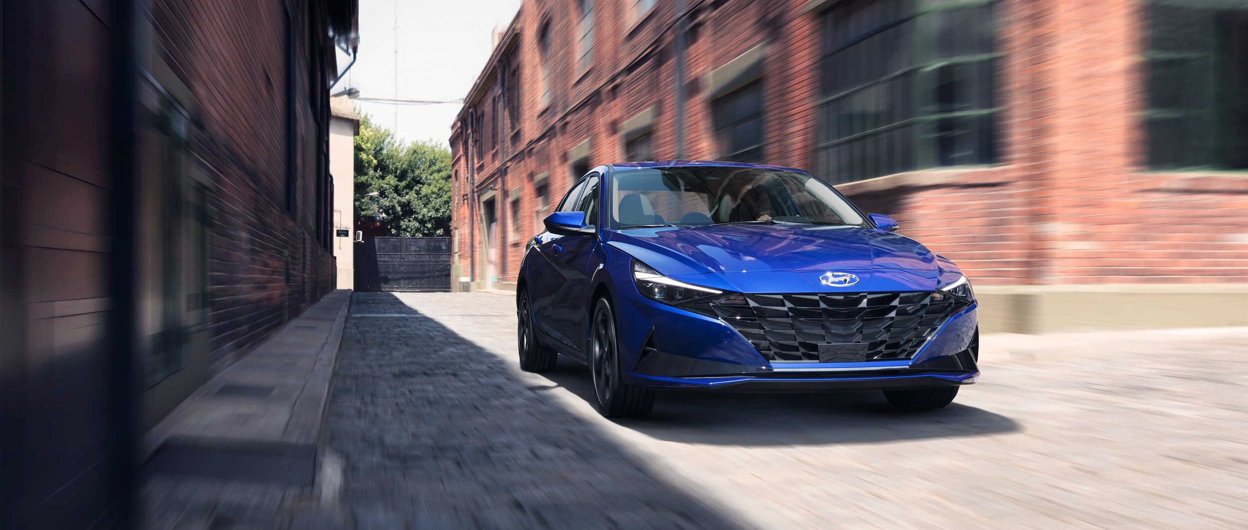 2022-Hyundai-Elantra-Limited-Sedan-L01.jpeg