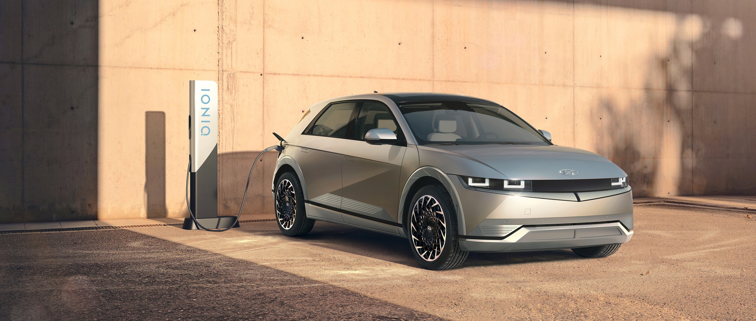 2023-Hyundai-IONIQ5-Limited-SUV-L10.jpeg