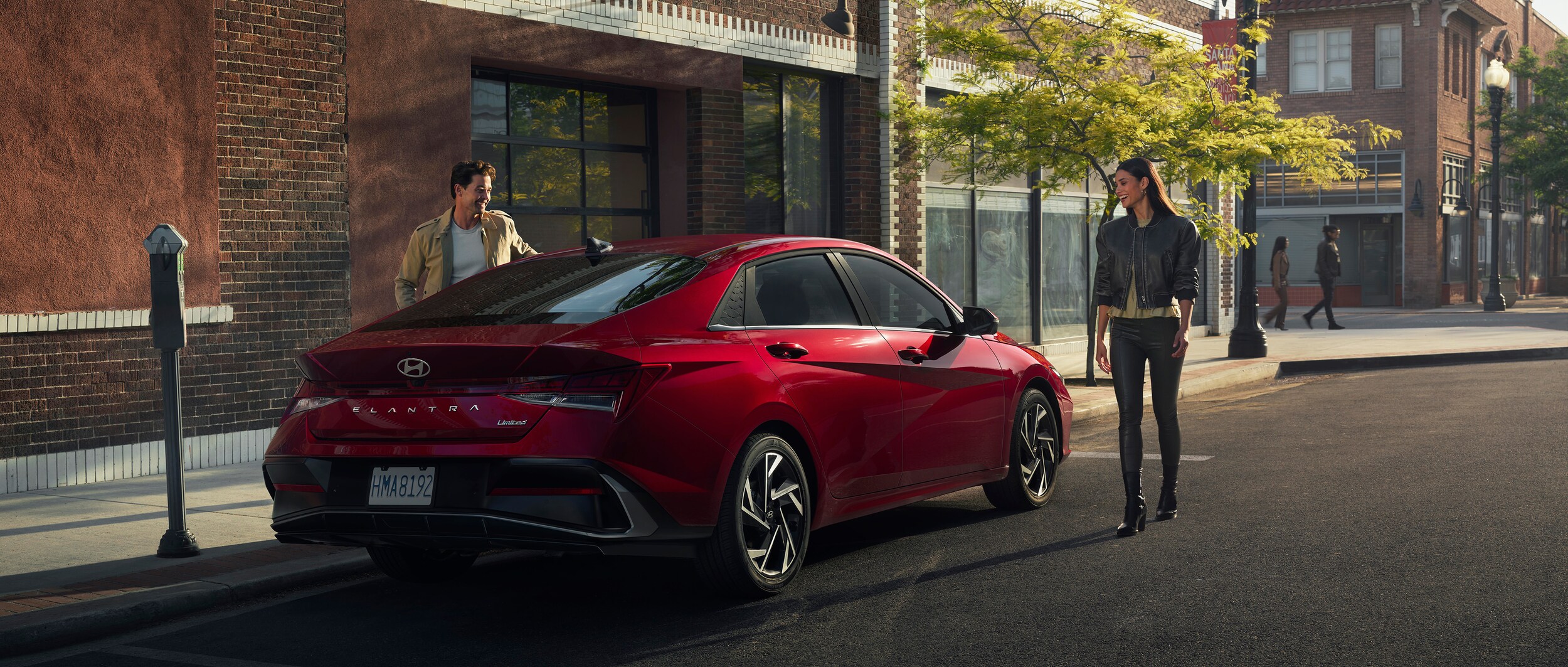 2024-Huyundai-Elantra-Limited-FWD-Sedan-L05.jpg