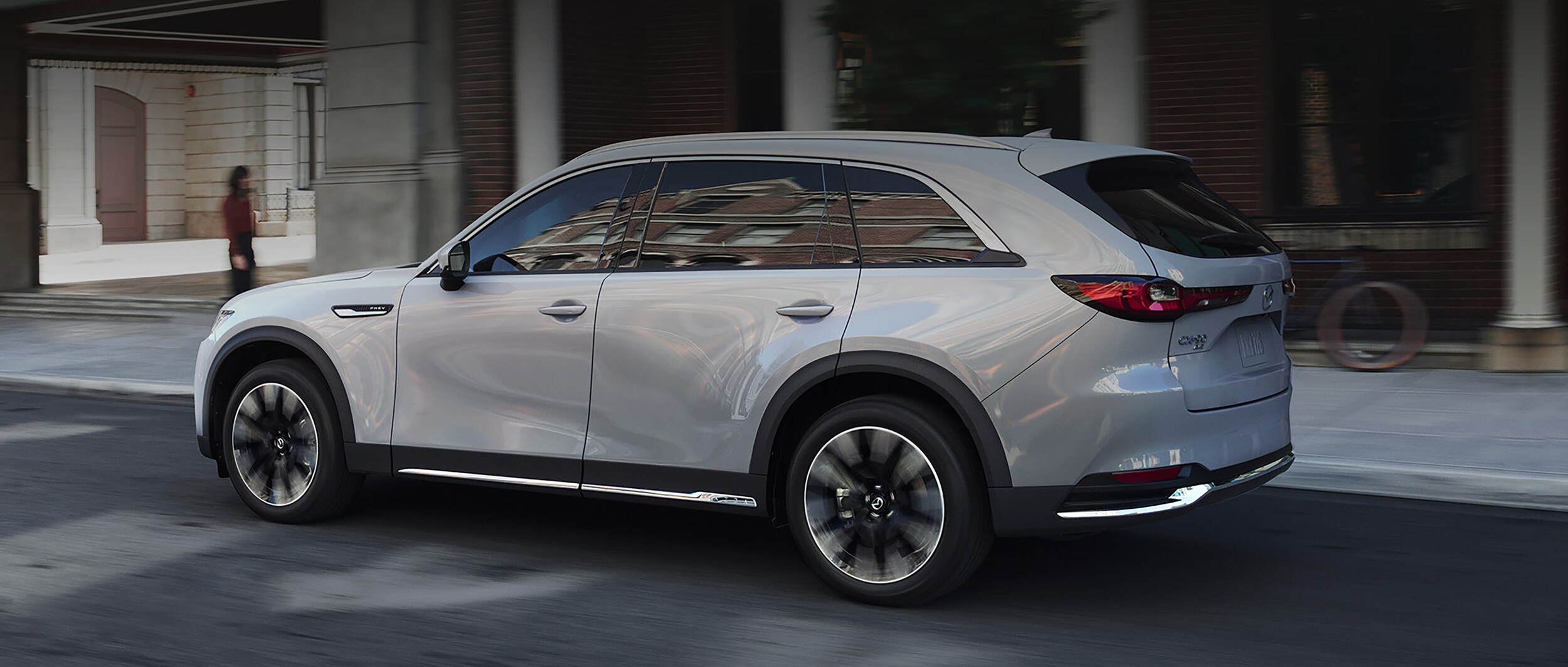 2024-Mazda-CX90-PHEV-Premium-SUV-L03.jpg