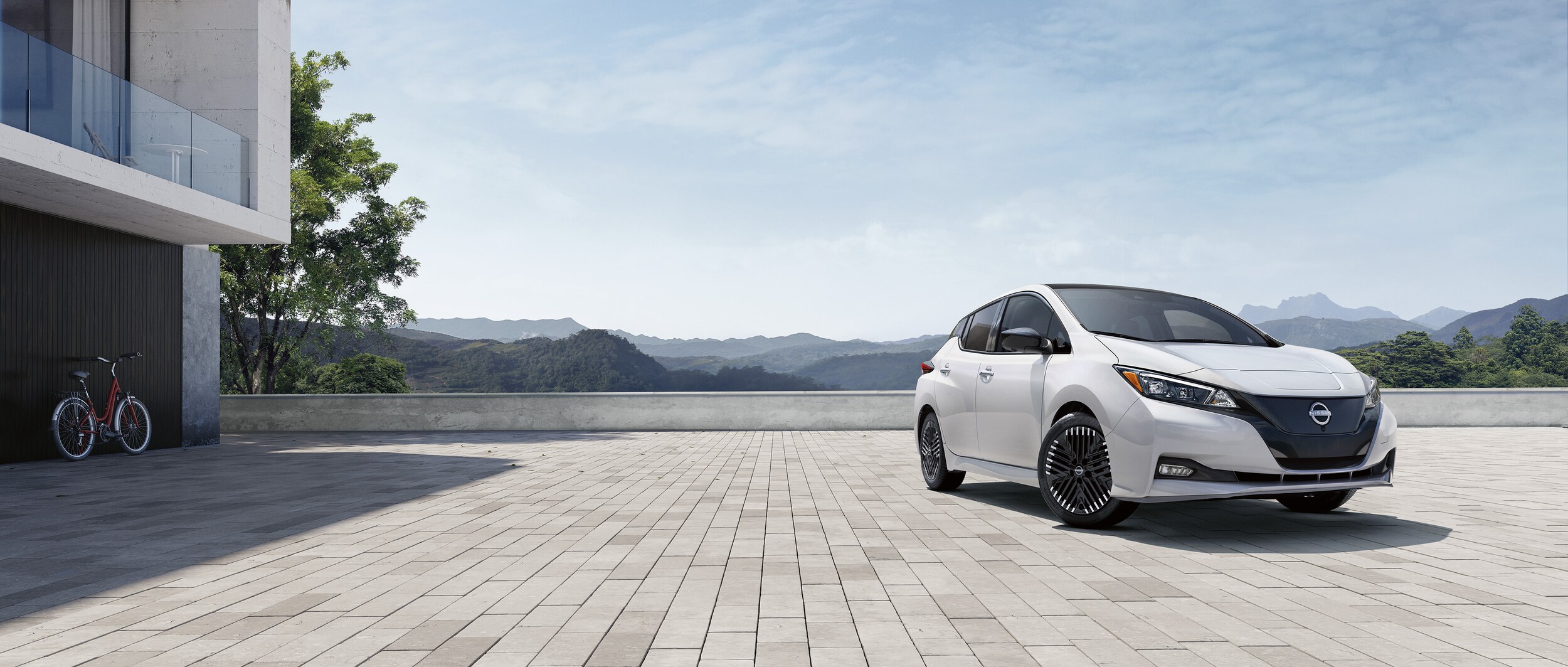 2024-Nissan-LEAF-SVPlus-Hatchback-L04.jpg