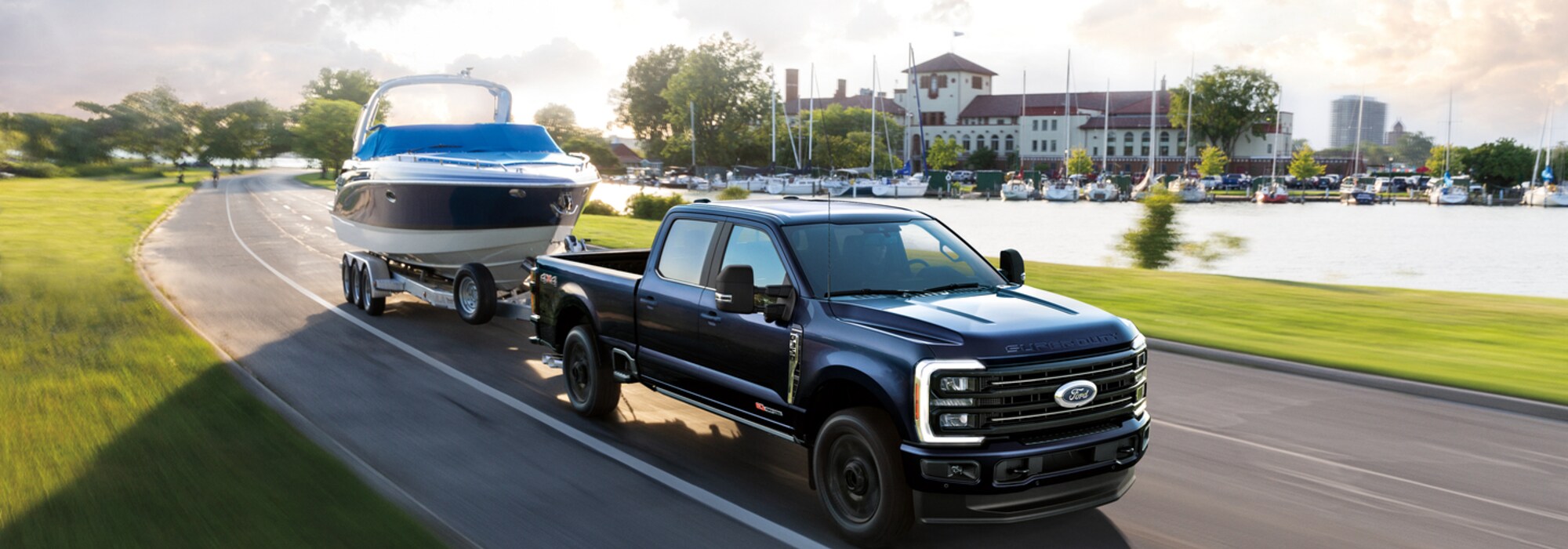 2025-Ford-F350-Platinum-SuperCab-Truck-L01