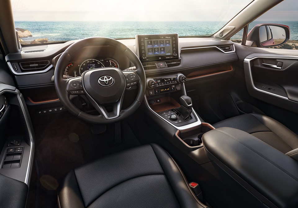 2019-Toyota-RAV4-Limited-SUV-I04.png
