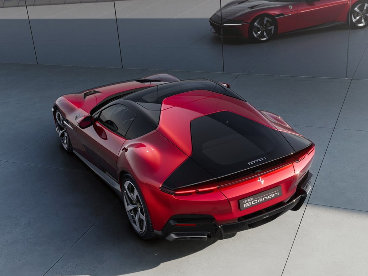 ferrari-12cilindri-top.jpg