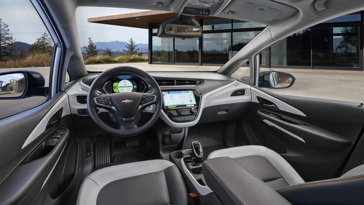 2017-chevrolet-boltev-006_0.jpg