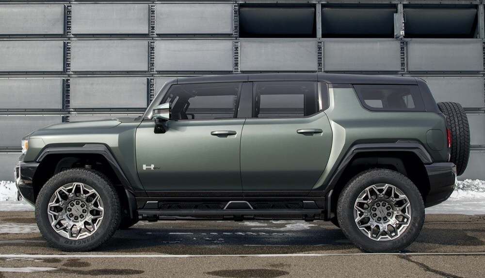 HUMMER EV SUV