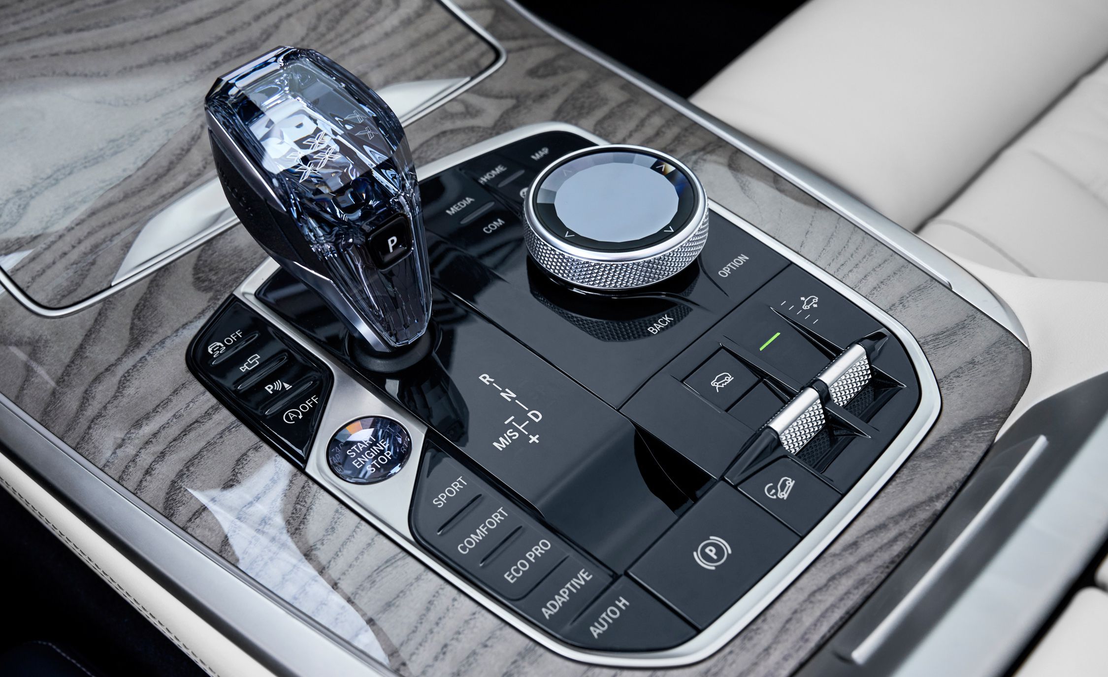 2019-bmw-x7-128-1539627660.jpg