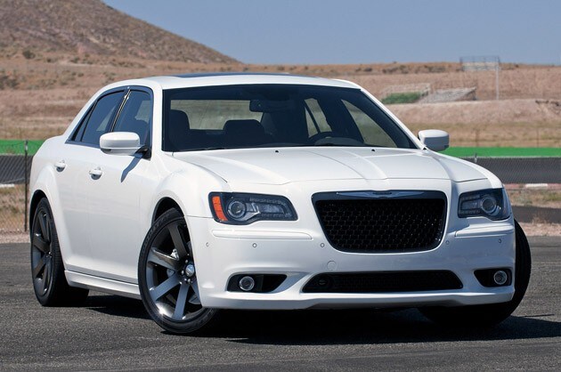 2012-chrysler-300-srt8-fd.jpg