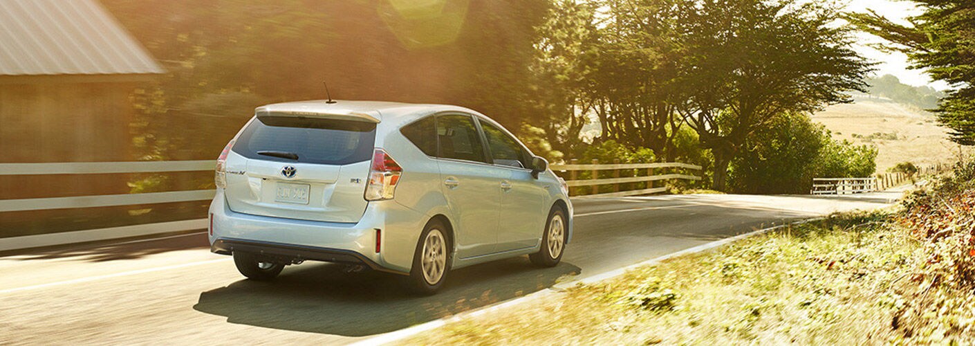 toyota-sienna-location-photo.jpg