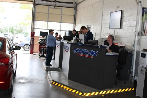 Shortline Subaru_Service Desks.jpg