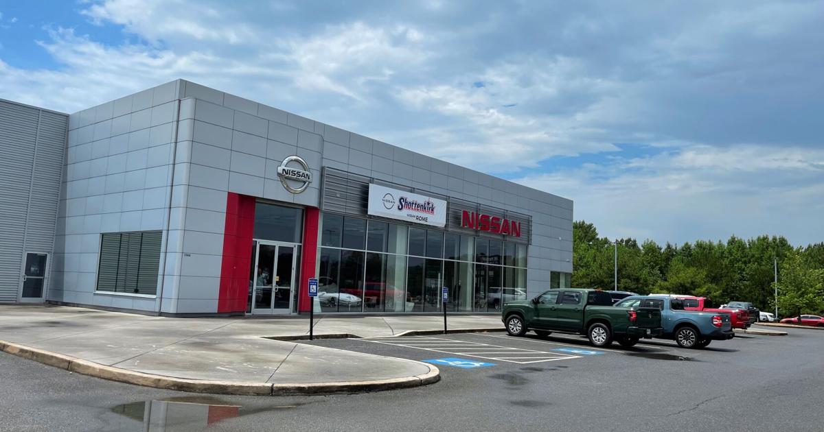 Shottenkirk nissan store front.jpeg
