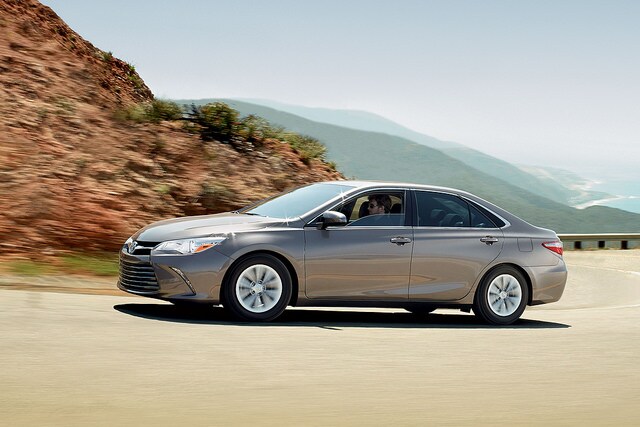 2016 Toyota Camry.jpg