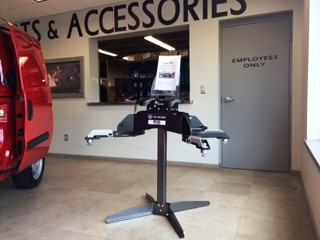 5th wheel hitch display.jpg