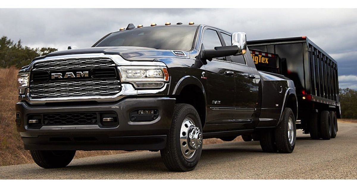 2019 RAM 3500 sm 1-min.jpg
