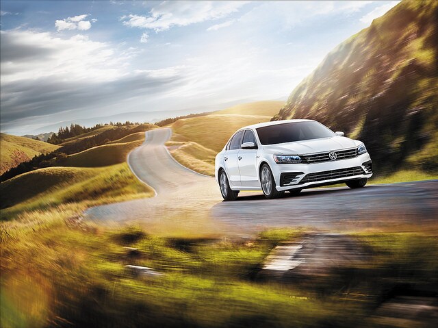 2017 Volkswagen Passat - Ottawa, IL