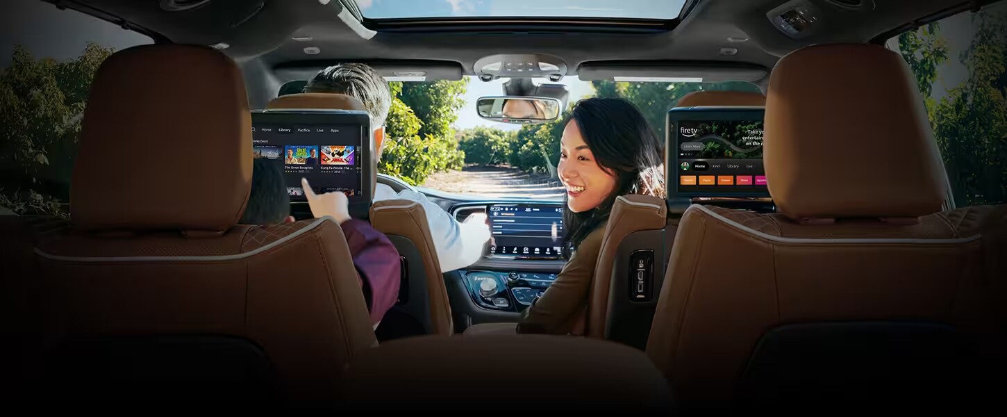 Connectivity And Infotainment At The Highest Level Connectivity And Infotainment At The Highest Level