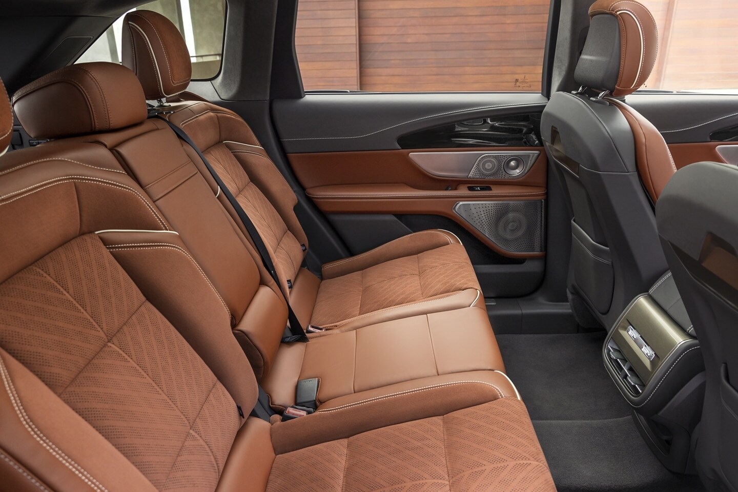 2025 Lincoln Nautilus Interior