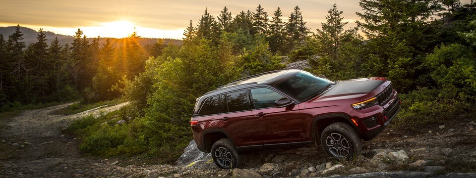 New Jeep Grand Cherokee L.jpg
