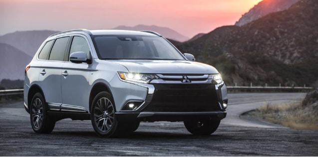 2018-08-29 10_36_28-2018 Mitsubishi Outlander vs. jjOutlander_ What's New_.png