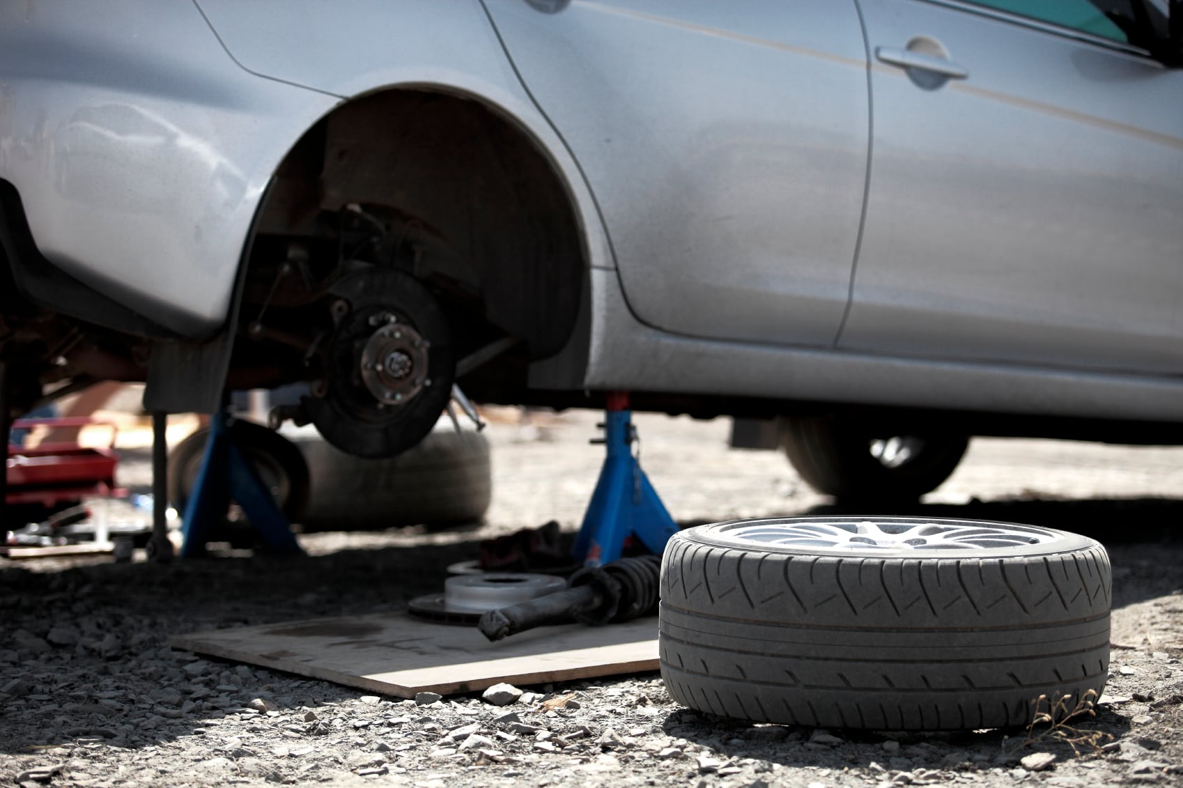 change a flat tire Orlando car tires